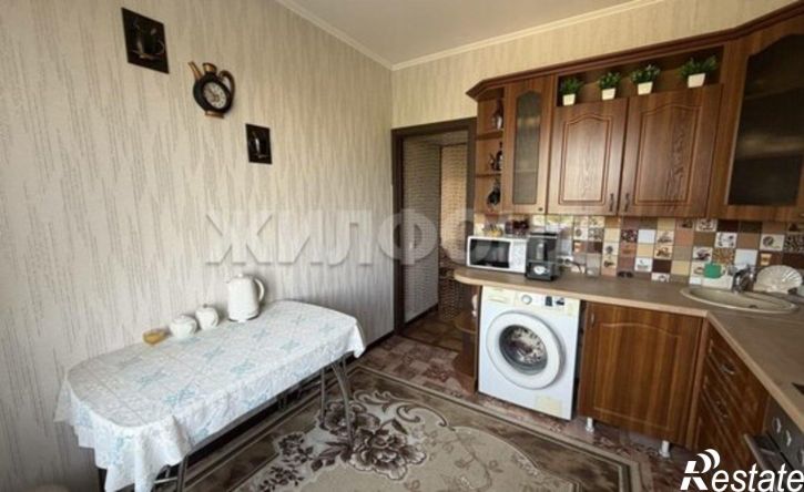 3-комн квартира ул Красных Зорь, 1а,  д. 1а