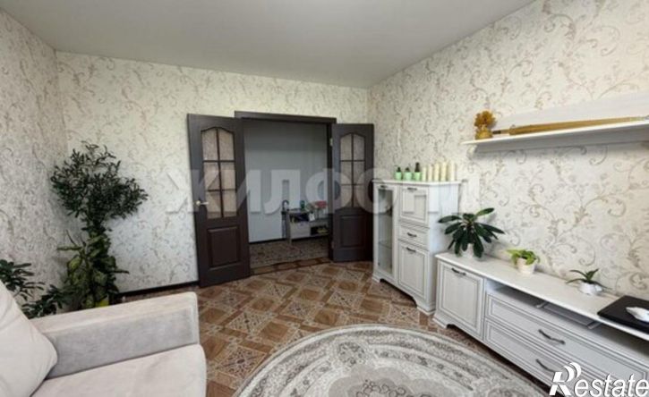 3-комн квартира ул Красных Зорь, 1а,  д. 1а