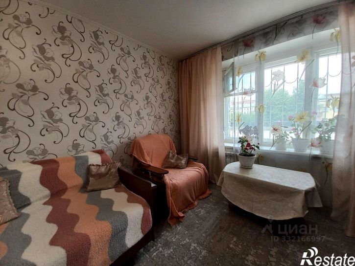 3-комн квартира ул Титова, 35/1,  д. 35/1