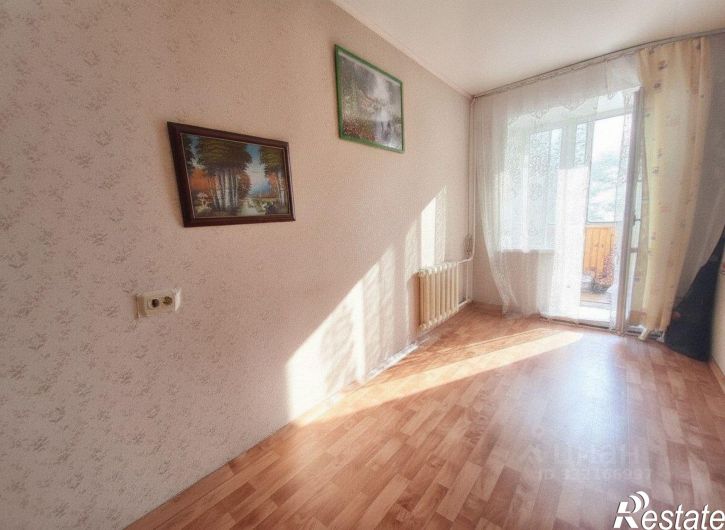 3-комн квартира ул Титова, 35/1,  д. 35/1