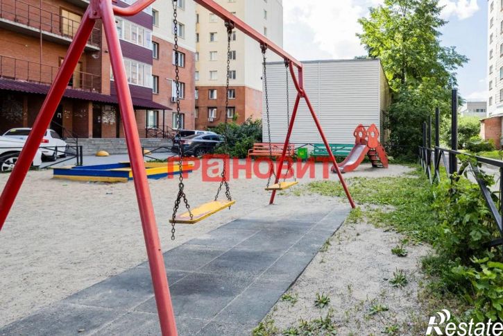 3-комн квартира ул Бориса Богаткова, 65,  д. 65