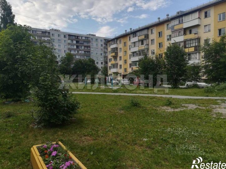 3-комн квартира ул Макаренко, 12,  д. 12