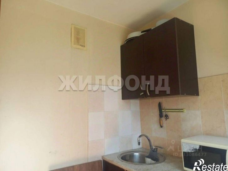 1-комн квартира ул Связистов, 3,  д. 3