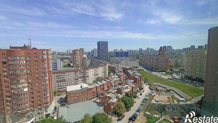4-комн квартира ул Дуси Ковальчук, 250,  д. 250