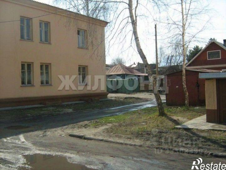 2-комн квартира ул Лаврова, 1,  д. 1