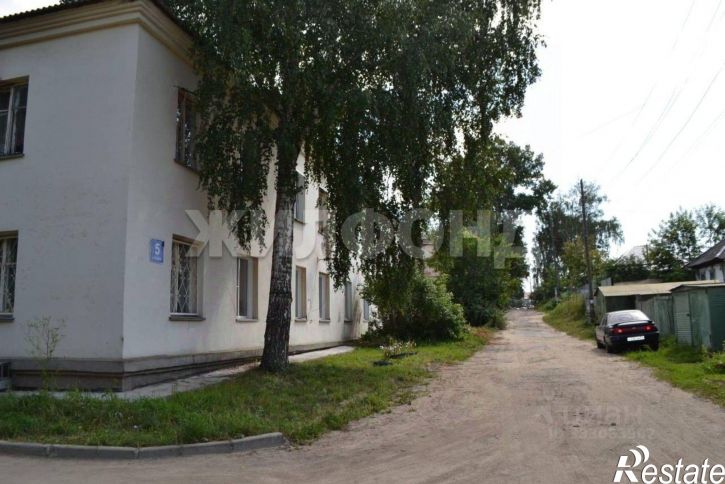 2-комн квартира ул Лаврова, 1,  д. 1