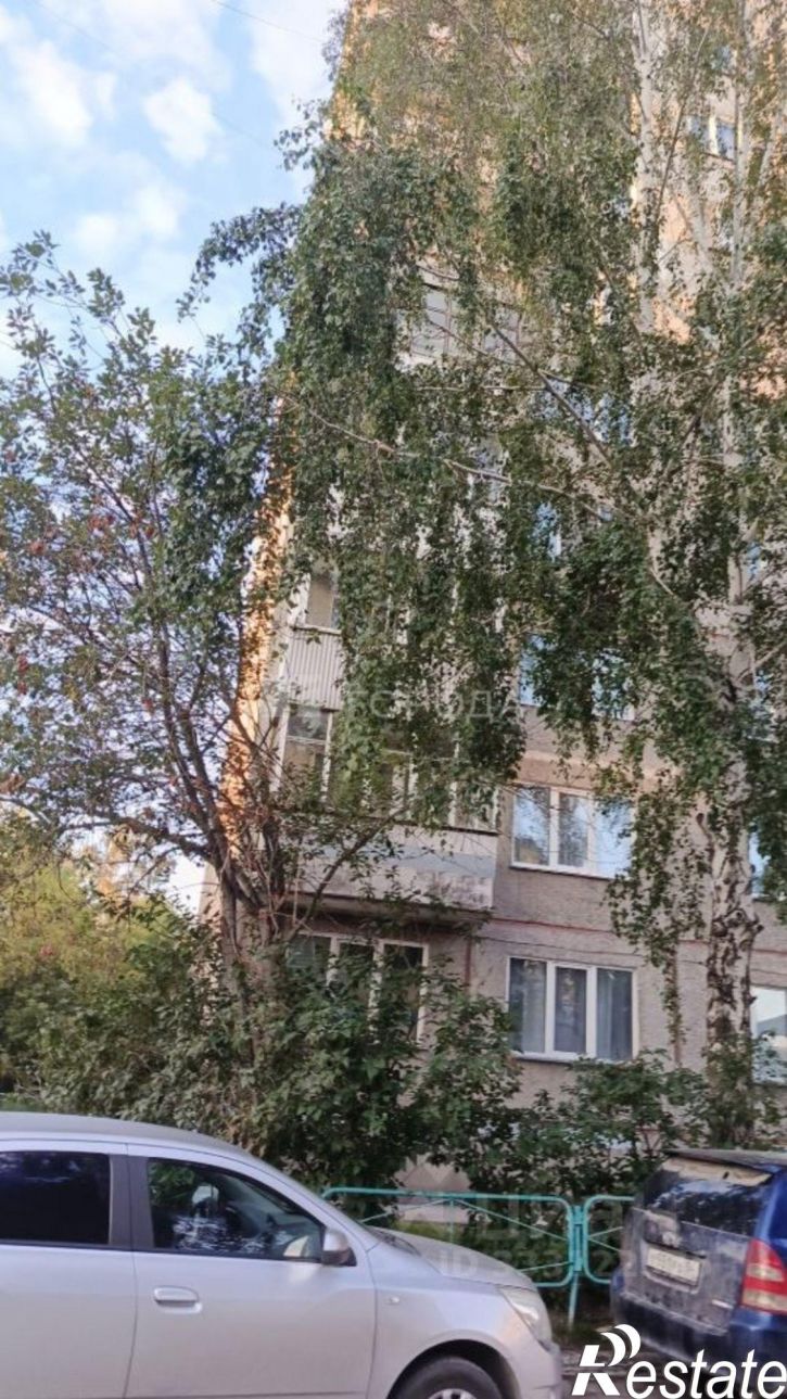 2-комн квартира ул 9-й Гвардейской Дивизии, 15,  д. 15