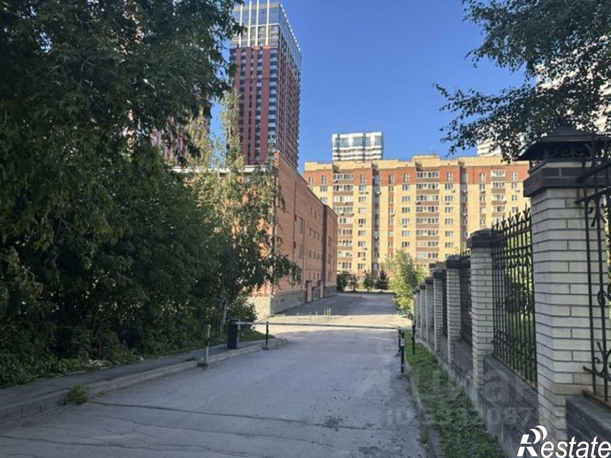Купить гараж, место в паркинге за 1 274 520 рублей на ул Лескова, 17