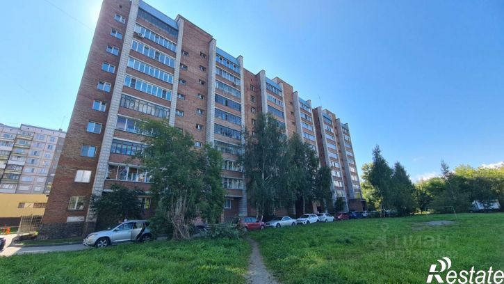 4-комн квартира ул Есенина, 10,  д. 10