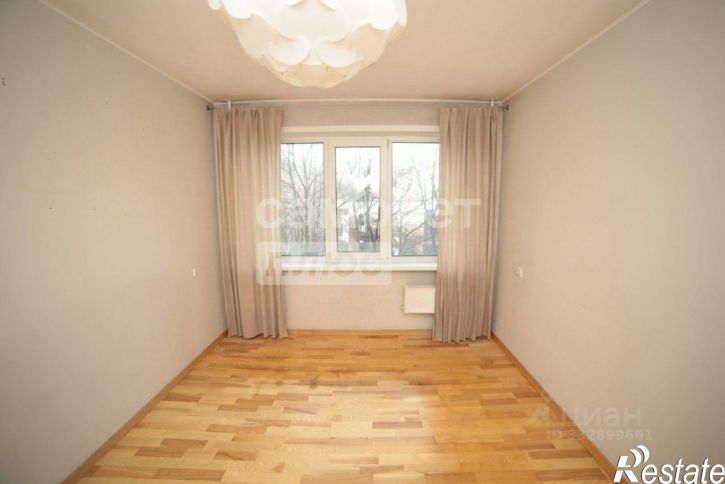 3-комн квартира ул Выборная, 106,  д. 106