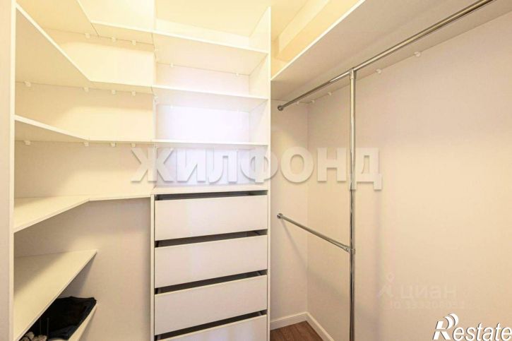 3-комн квартира ул Зыряновская, 55/1,  д. 55/1