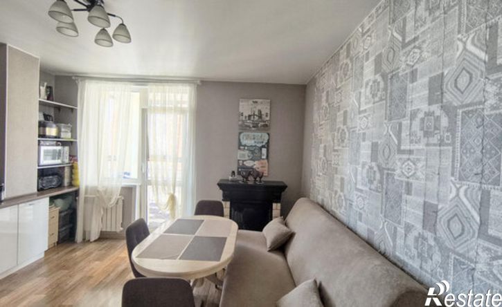 3-комн квартира Красный пр-кт, 318,  д. 318