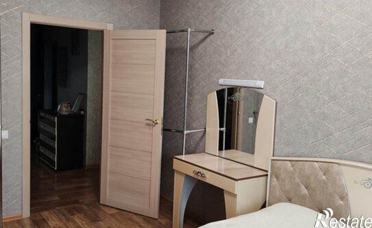 3-комн квартира Красный пр-кт, 318,  д. 318