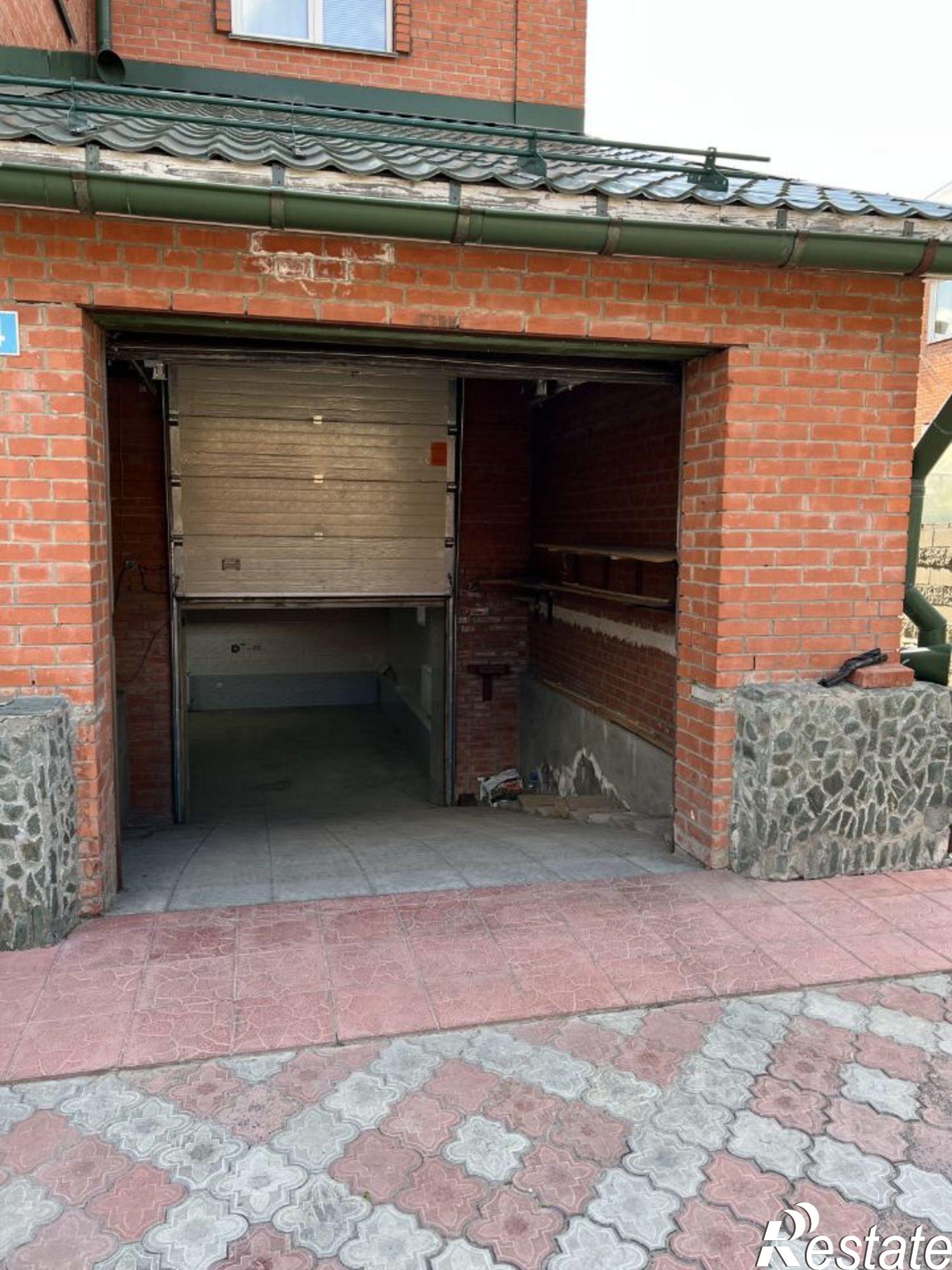 Сдать дачу, дом, коттедж за 180 000 рублей на ул Добрая, 4