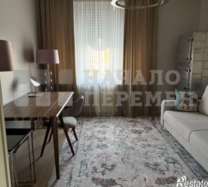 4-комн квартира Романова ул, 39