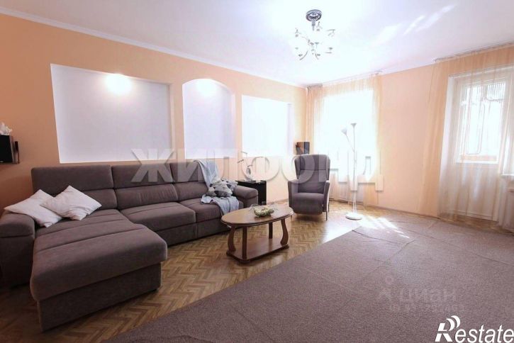 3-комн квартира ул Серафимовича, 11,  д. 11