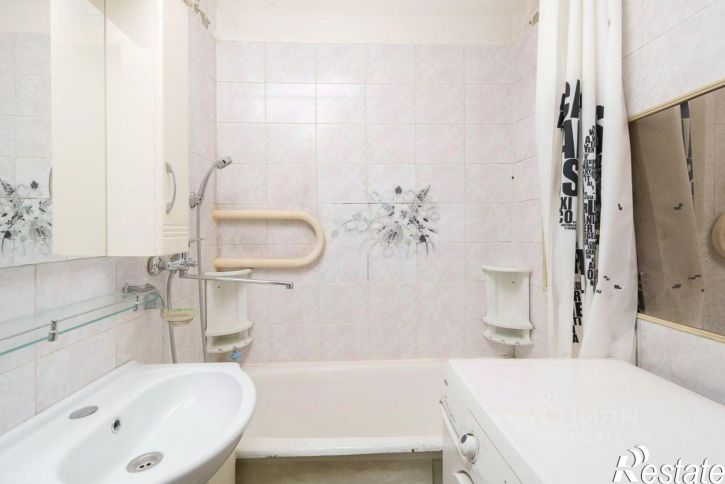 2-комн квартира ул Олеко Дундича, 1,  д. 1