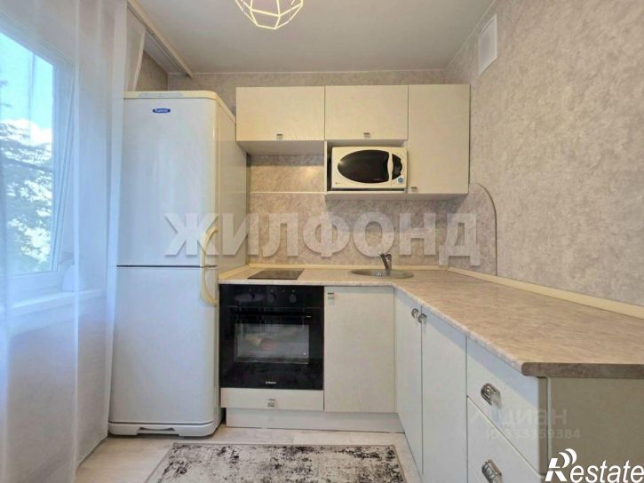 1-комн квартира ул Есенина, 31,  д. 31
