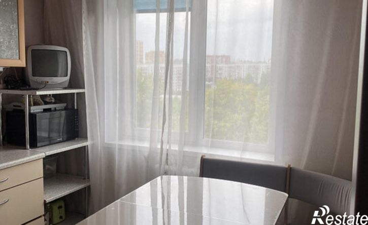 3-комн квартира ул Курчатова, 37,  д. 37