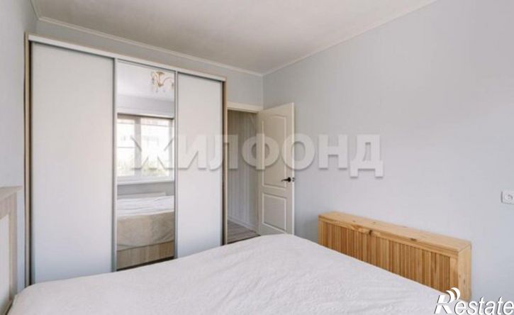 3-комн квартира ул Краузе, 13,  д. 13