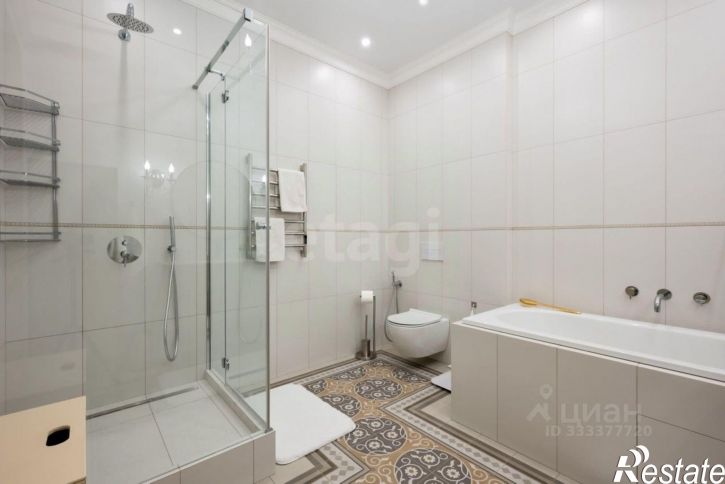 4-комн квартира ул Коммунистическая, 10,  д. 10