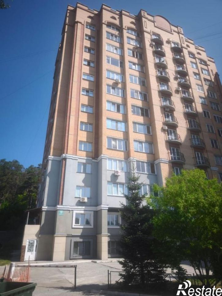 1-комн квартира Лесосечная, 18