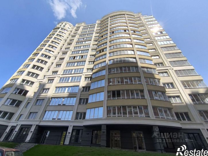 3-комн квартира ул Дуси Ковальчук, 242,  д. 242