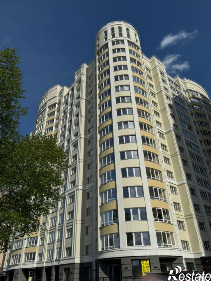 3-комн квартира ул Дуси Ковальчук, 242,  д. 242