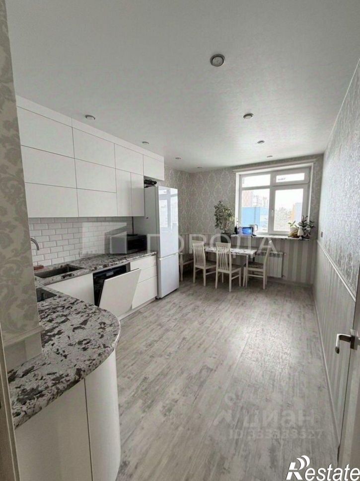 3-комн квартира ул Тюленина, 28,  д. 28