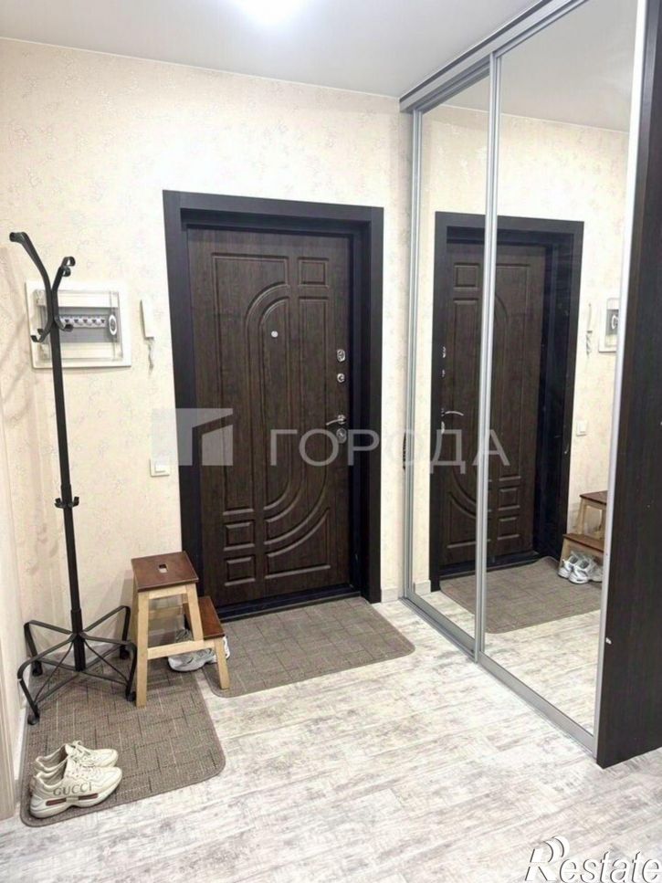 3-комн квартира ул Тюленина, 28,  д. 28