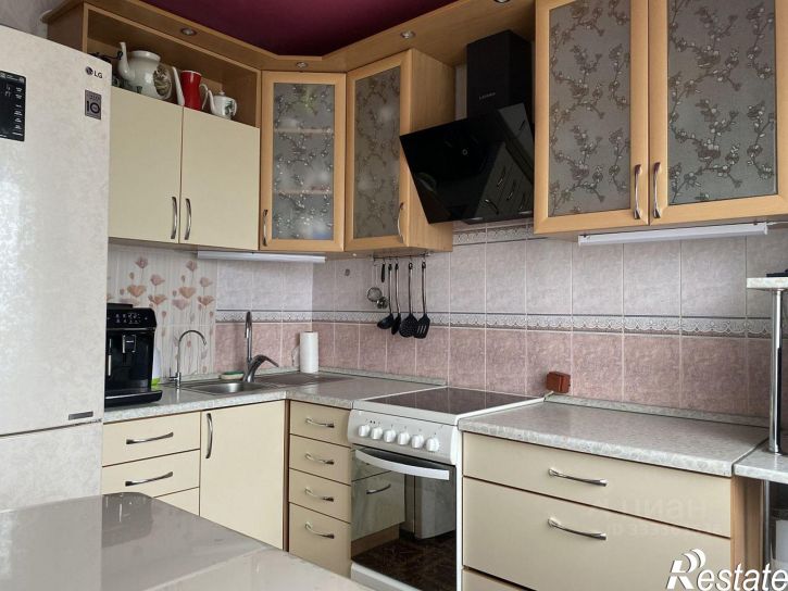 3-комн квартира ул Курчатова, 37,  д. 37