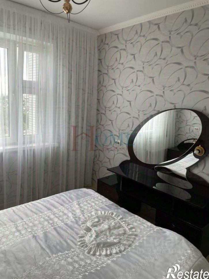 2-комн квартира ул В.Высоцкого, 3,  д. 3
