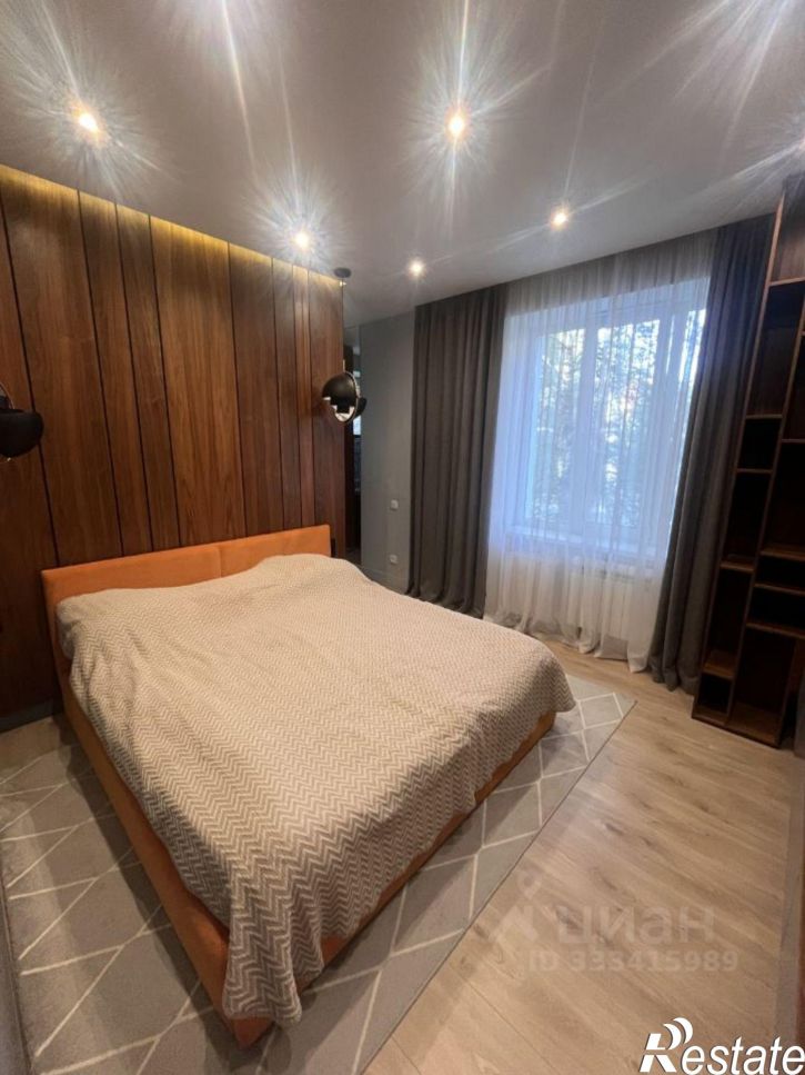 3-комн квартира Морской пр-кт, 56,  д. 56