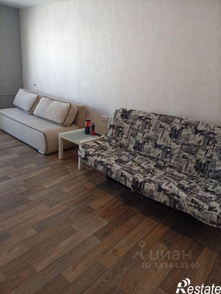 1-комн квартира ул Александра Чистякова, 8,  д. 8