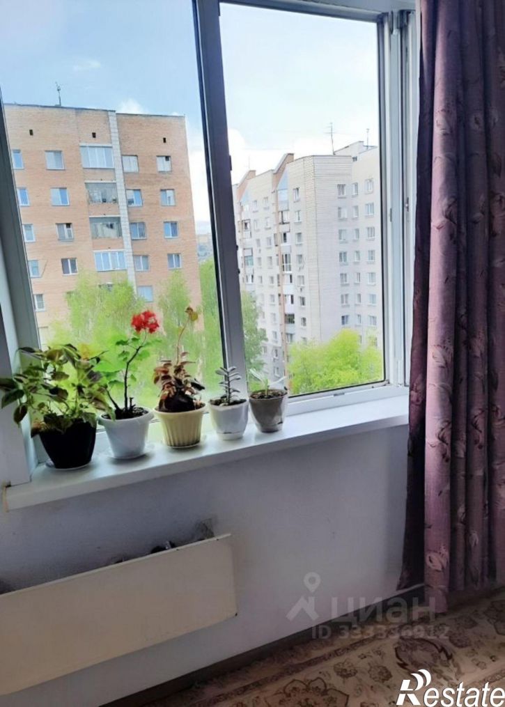 3-комн квартира ул Есенина, 10,  д. 10