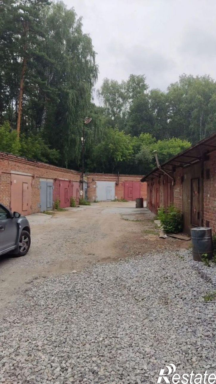 Гараж/парковка метро Площадь Ленина