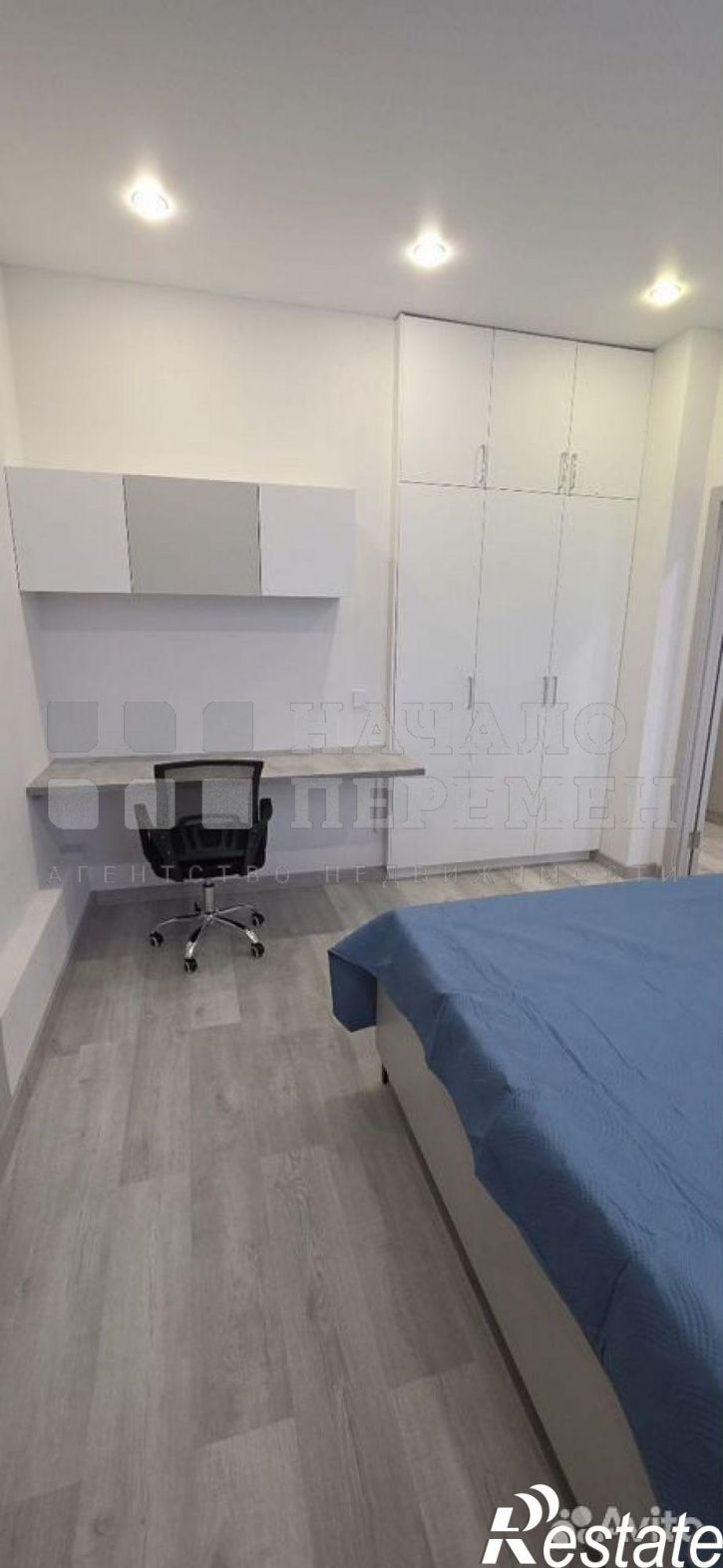 3-комн квартира Райсовета пл, 14