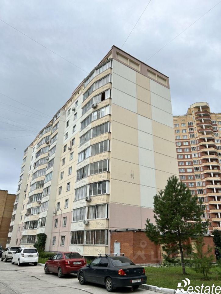 3-комн квартира ул Тюленина, 23,  д. 23