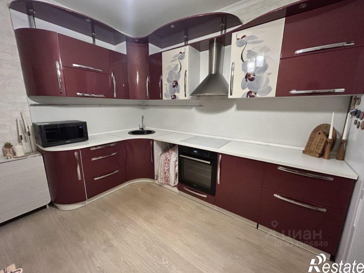 3-комн квартира ул Тюленина, 23,  д. 23