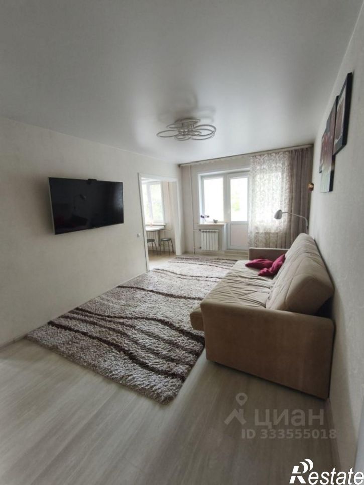 3-комн квартира ул Академическая, 8,  д. 8