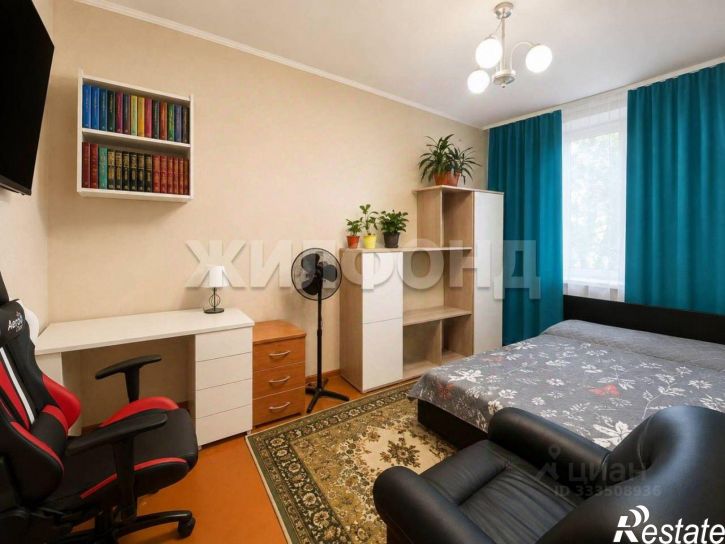 Комната пер 2-й Пархоменко, 1,  д. 1