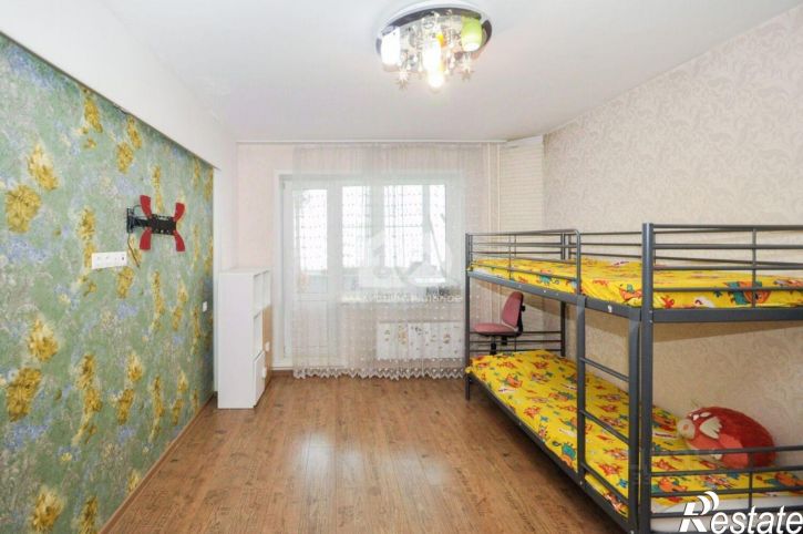 2-комн квартира ул Титова, 236/2,  д. 236/2