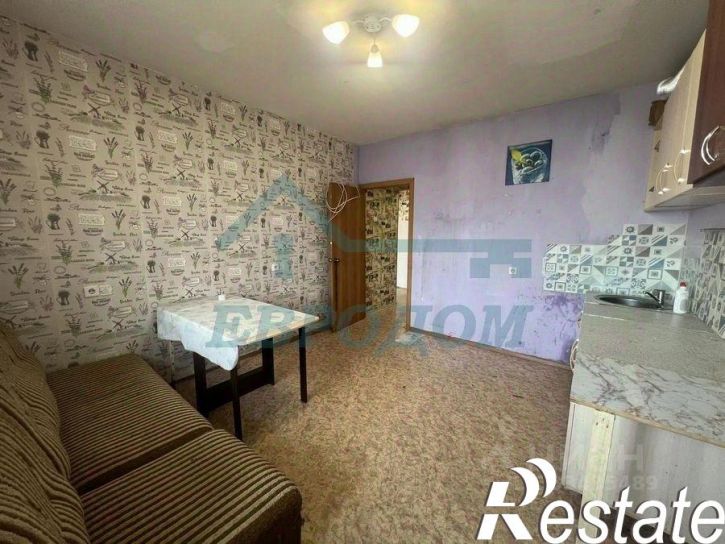 3-комн квартира улица Петухова, 95,  д. 95
