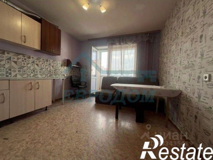 3-комн квартира улица Петухова, 95,  д. 95