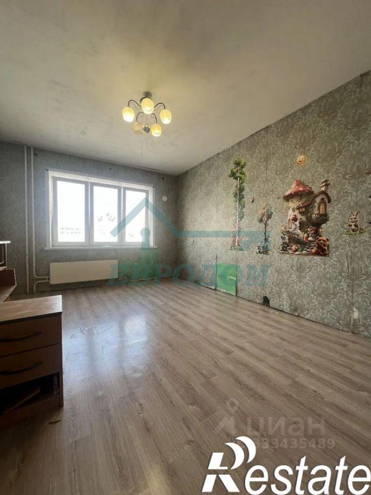 3-комн квартира улица Петухова, 95,  д. 95