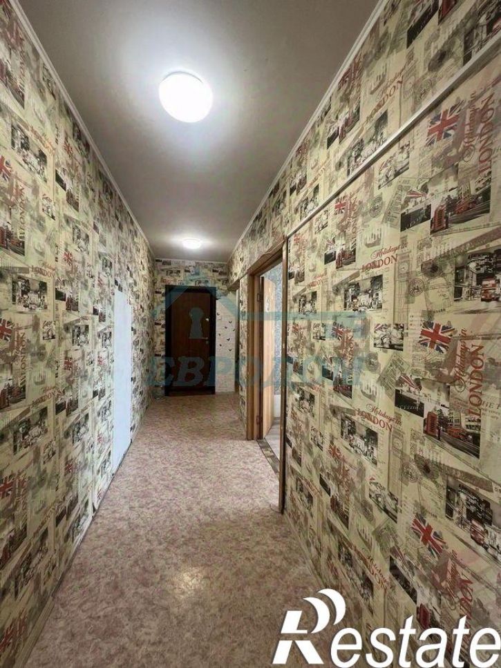 3-комн квартира улица Петухова, 95,  д. 95