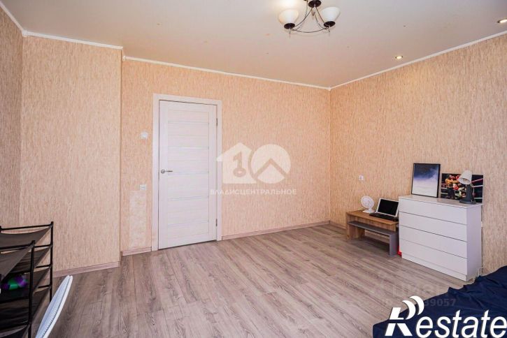 3-комн квартира улица Виталия Потылицына, 13/3,  д. 13/3