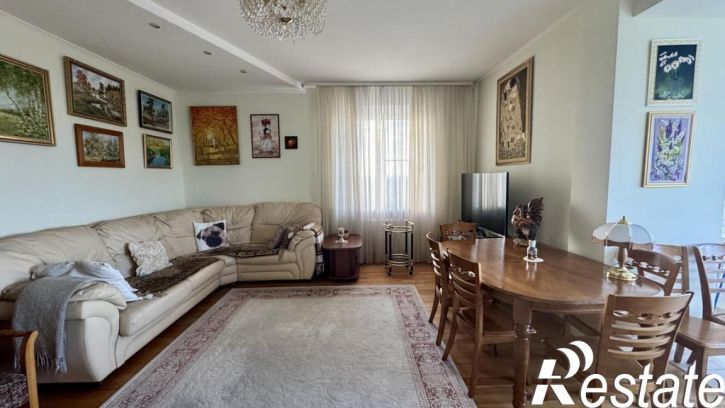 4-комн квартира Академика Коптюга проспект, 5