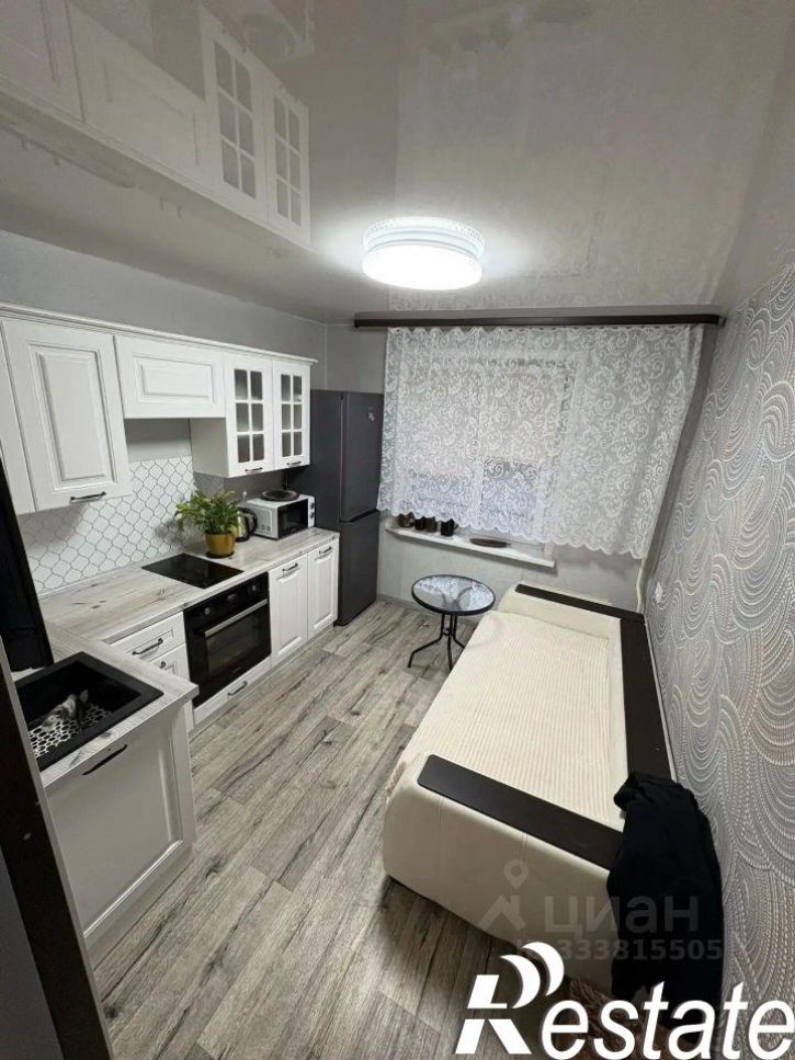 6-комн квартира улица Зорге, 82,  д. 82