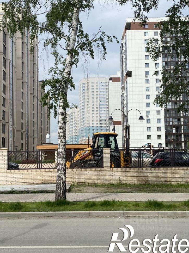 3-комн квартира улица Ольги Жилиной, 92,  д. 92